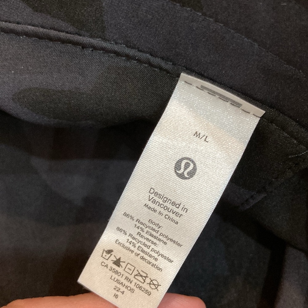 NWT Lululemon Both Ways Bucket Hat blk/camo - Picture 7 of 15